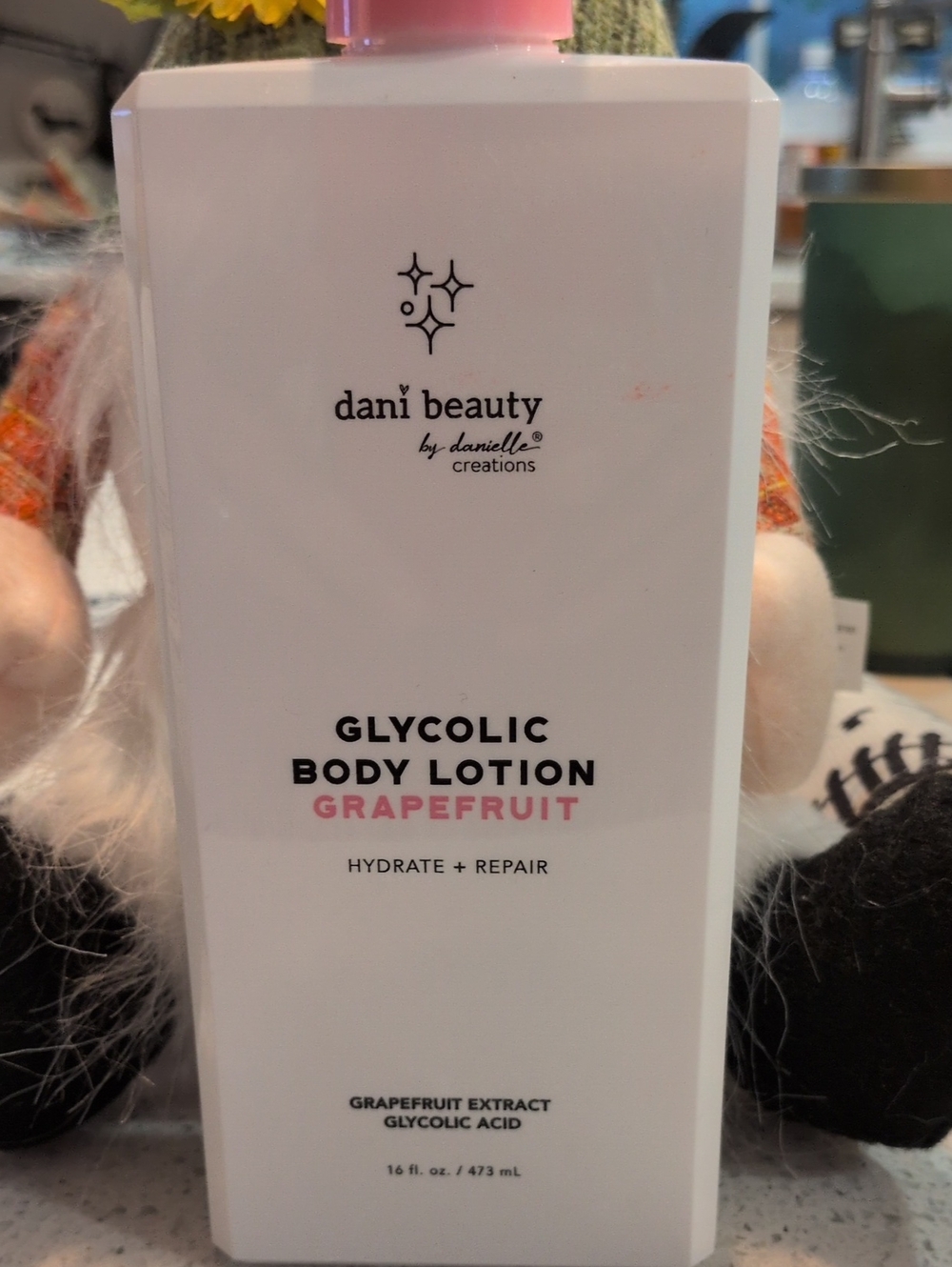 DANI BEAUTY Grapefruit Glycolic Body Lotion -